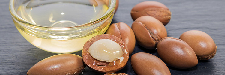 Learn these 10 Benefits of Argan Oil for your Skin and Hair.