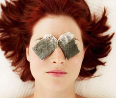 Pamper your eyes with these household items