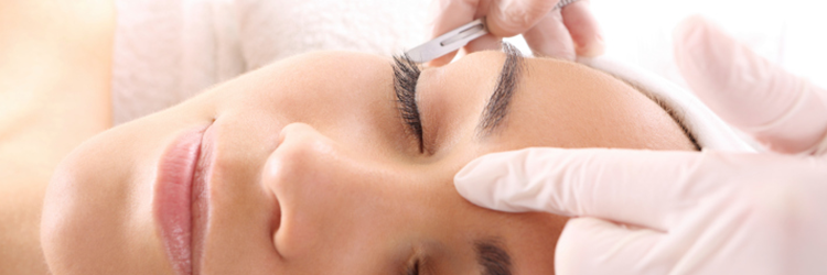 Get Clear Skin And Look Fab! Know Why You Should Get A Chemical Peel Done!