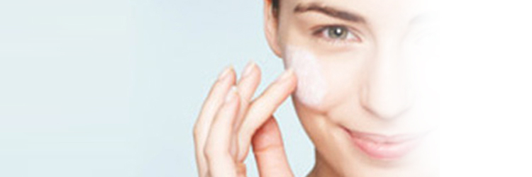 Here are the ways to Choose a Moisturiser for Oily Skin and its effects