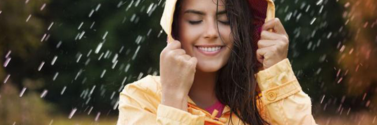 How to Switch Up Your Skincare Routine in Monsoon