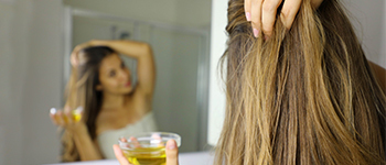 Homemade Preparations to Treat Dandruff and Hair Fall 