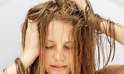 Greasy hair: The science behind